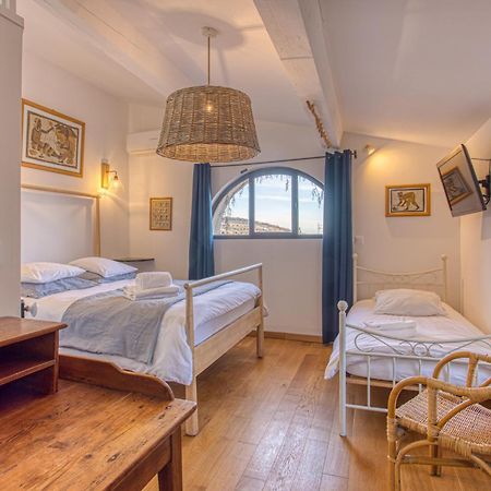 Hotel Restaurant Les Remparts Venasque Zewnętrze zdjęcie