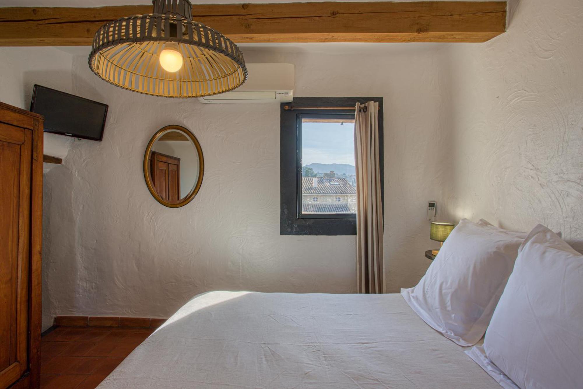 Hotel Restaurant Les Remparts Venasque Zewnętrze zdjęcie